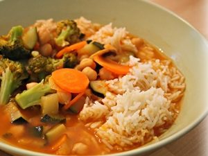 Receta de Caldo Tlalpeño Vegetariano y Vegano | Caldotlalpeñ